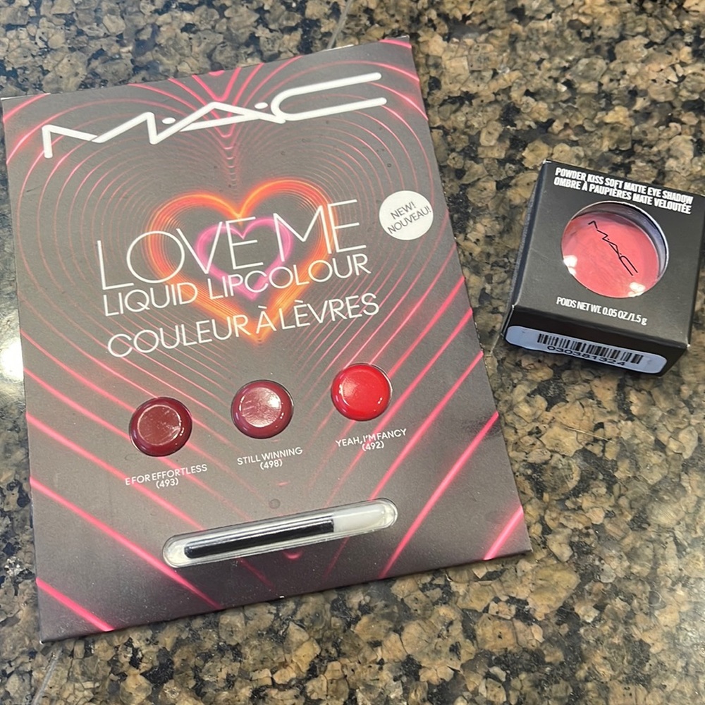 New Mac Eyeshadow FREE liquid lip color